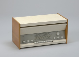 Atelier 2 Radio-Phonograph Radio-phonograph