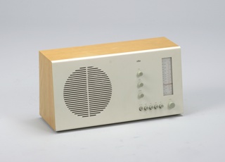 Model RT 20 Radio Radio