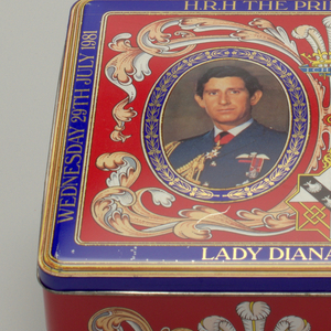 Biscuit Tin (England), 1981