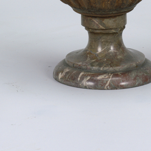 Urn