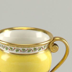 Cup