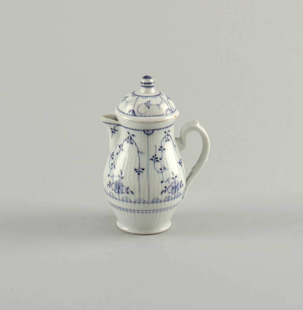 Milk Jug with "Strohblumen" Pattern Milk Jug