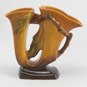 Urn (USA), ca. 1931