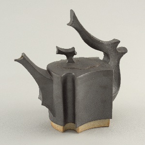 Teapot And Cover (USA), 1983–84