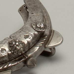 Clasp