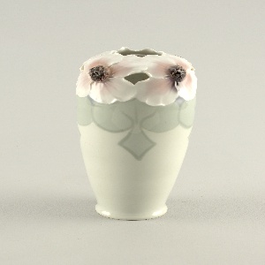 Dogwood Vase, ca. 1900