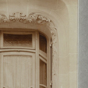 Photograph, Photograph of a Window on the Facade of the House of Hector Guimard, 22 Rue Mozart, 1910