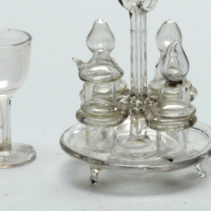 Claret Glass (England)