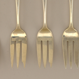 8 Pc. Setting
