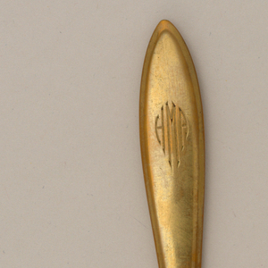 "Dirigold" Knife, introduced 1926