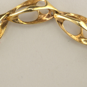 Bracelet (USA)