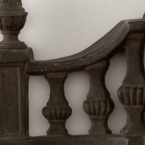 Mount, Andiron