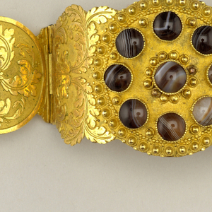 Bracelet (France), 1815–40