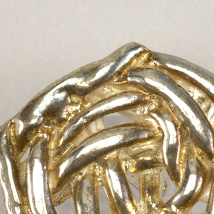Button (USA), 1990