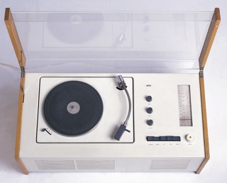 SK 55 Radio-Phonograph Radio-phonograph