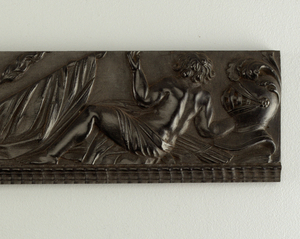 Fragment, Drawer Front
