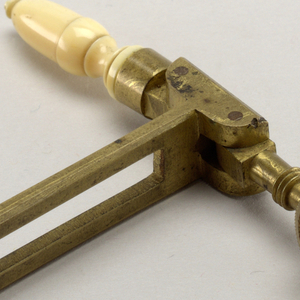 Needle Threader