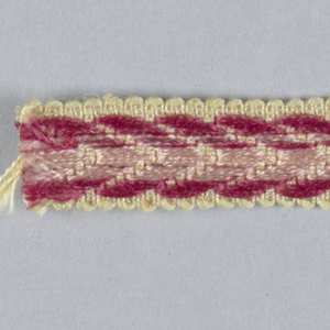 Trimming (USA), ca. 1940