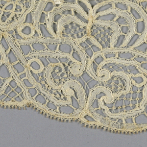 Cuffs (England), 19th century