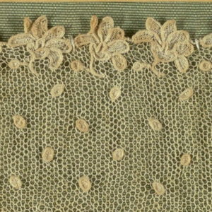Fragment, Cooper Union Museum Lace Study Card, late 18th century