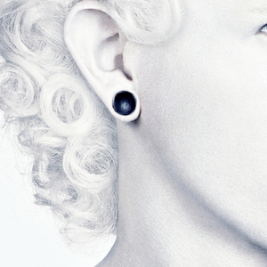 Photograph, Hairstyle 1, 2013