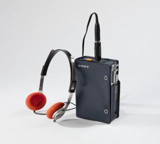 TPS-L2-Walkman Cassette Player and MDR-3L2 Headphones Walkman Portable Cassette Player And Headphones