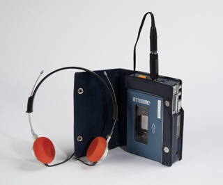 TPS-L2-Walkman Cassette Player and MDR-3L2 Headphones Walkman Portable Cassette Player And Headphones