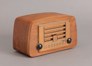 Model 588A Radio Radio