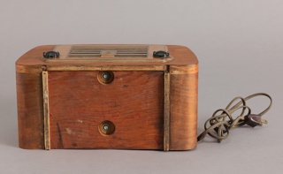 Model 588A Radio Radio