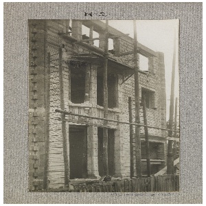 Photograph, Photograph of the Construction of a Mass-operational House Designed by Hector Guimard (No. 28), 1921
