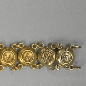 Bracelet (the Latin words NONRELINQUES on one side, NONRELINQUAM on the other) Bracelet, ca. 1870
