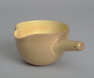 Coupe Pouring Bowl And Ladle