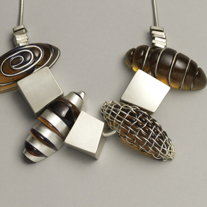 Necklace (USA), 1991