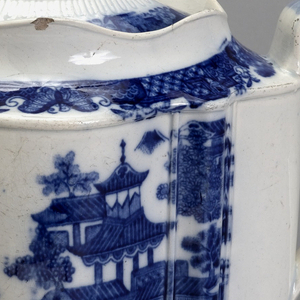 Teapot And Lid (England), ca. 1805